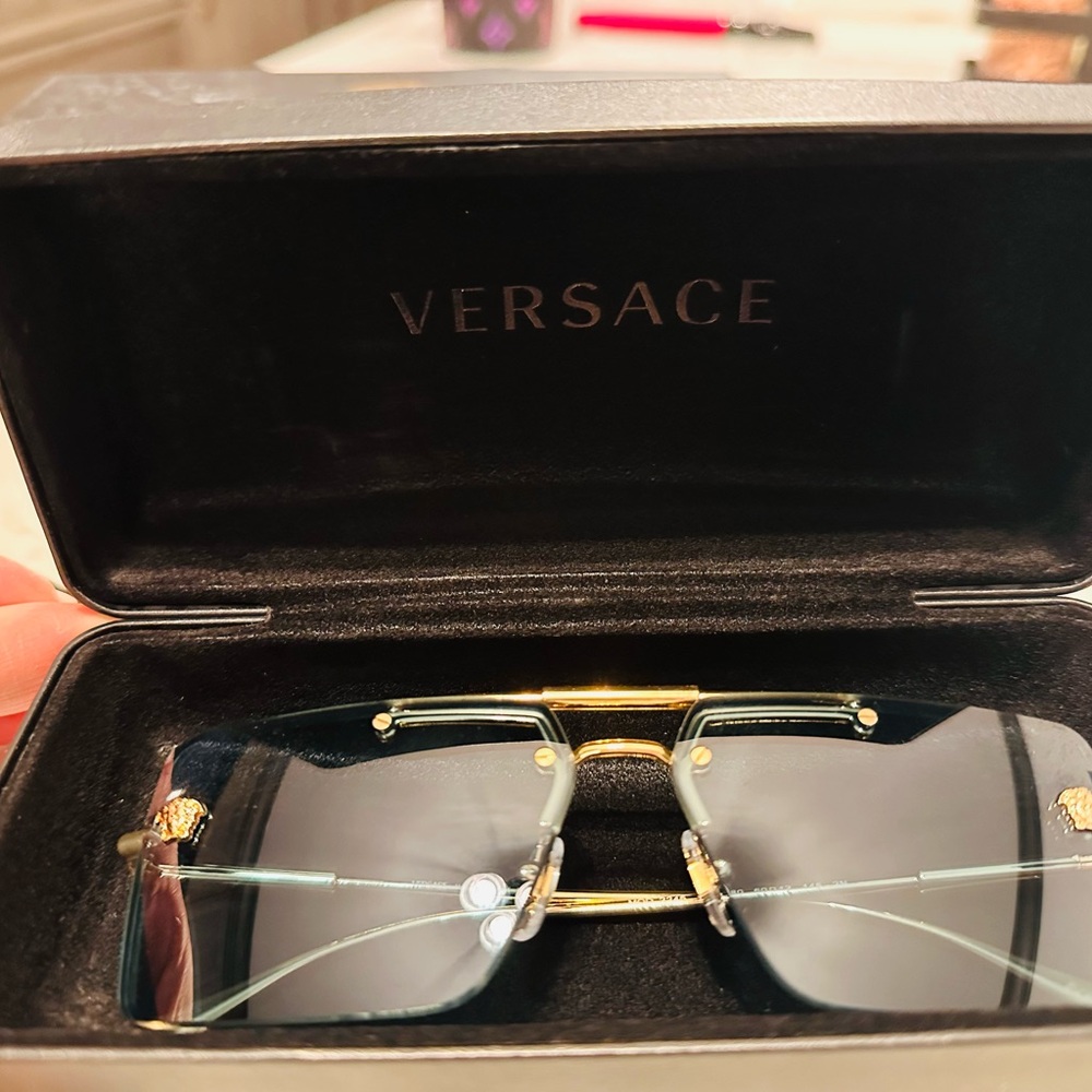 Sunglasses (Versace)
